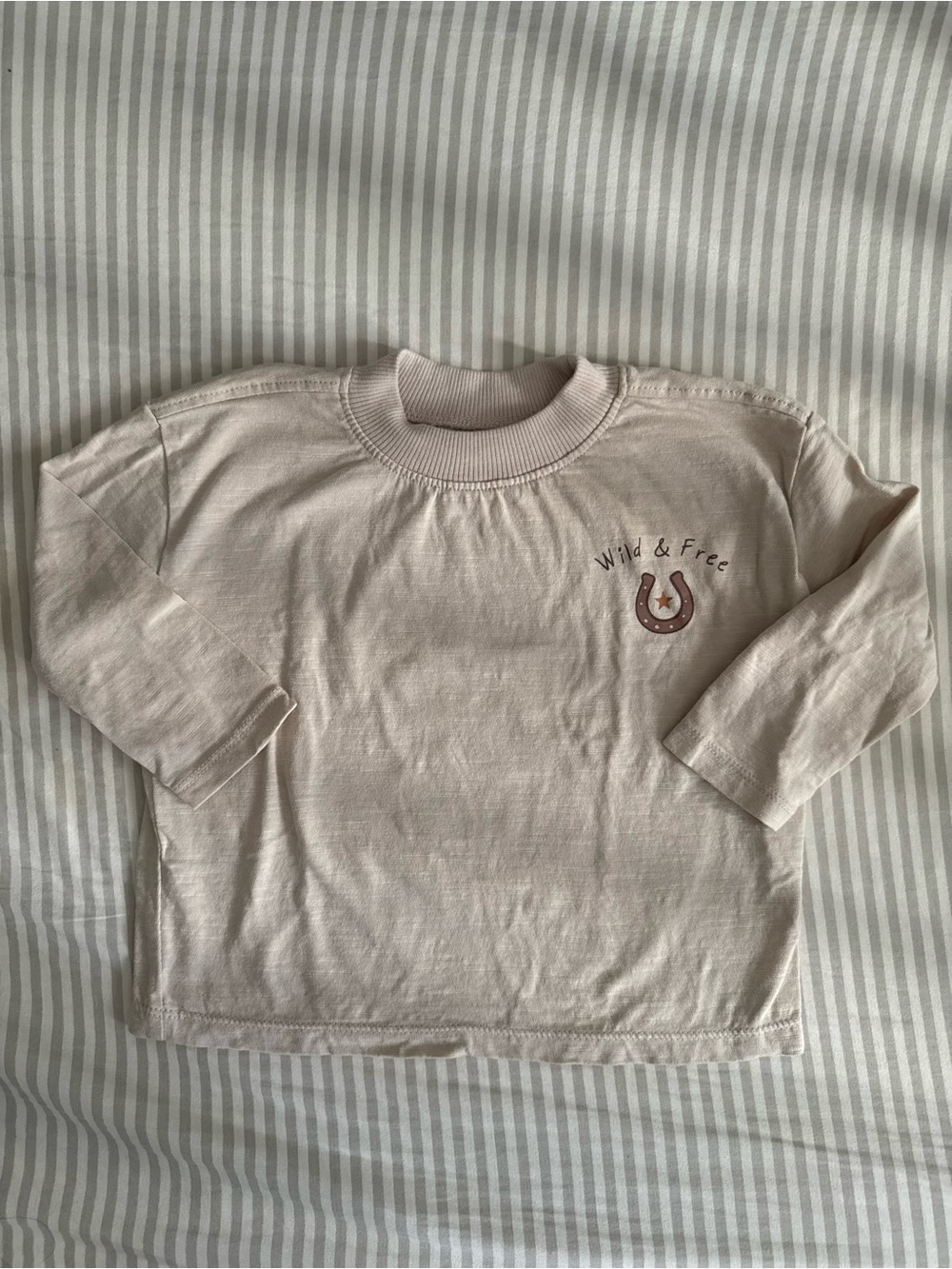 Modern Moments Wild & Free Graphic Sweatshirt Size 18 Months